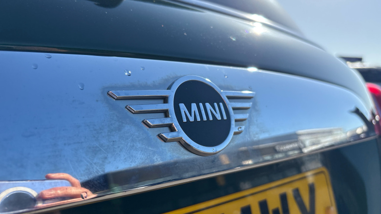 MINI Hatchback 1.5 Cooper II 3dr Petrol Hatchback